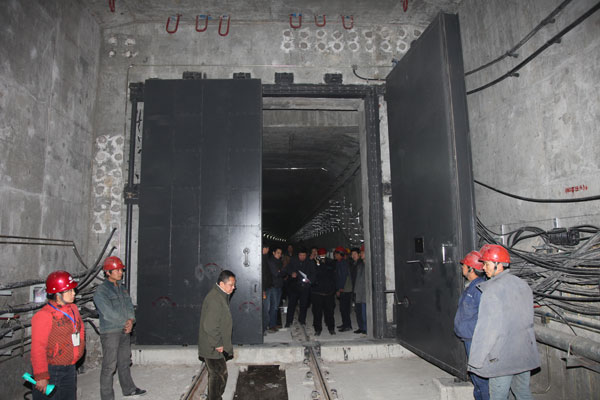 行業新聞人防指揮工程冷凍除濕機除濕方案